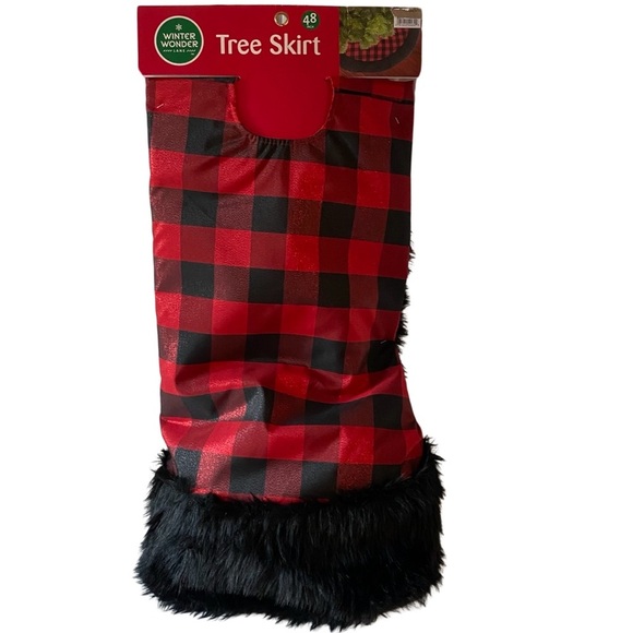 Winter Wonder Lane Buffalo Check 48" White & Black Tree Skirt - Picture 4 of 16